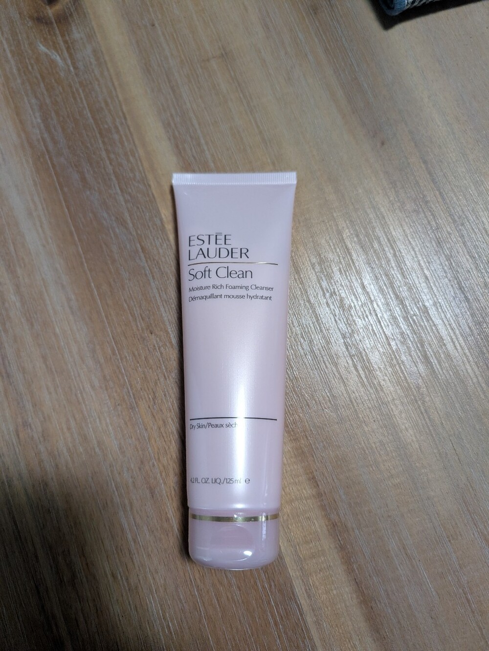 Estee Lauder Soft Clean Moisture Rich Foaming Cleanser